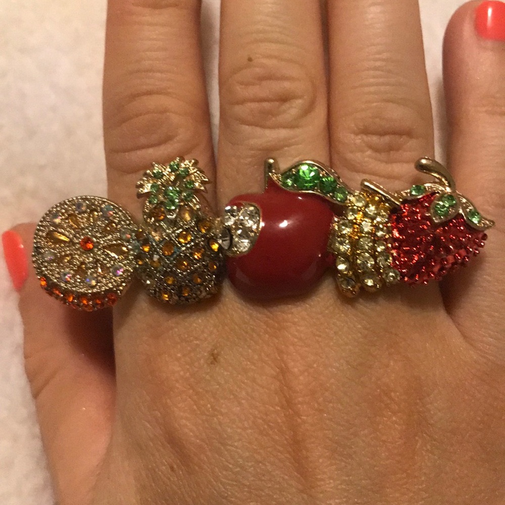 Fruit ring